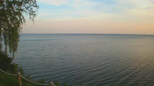 Weather camera view of Forest Lawn Beach.